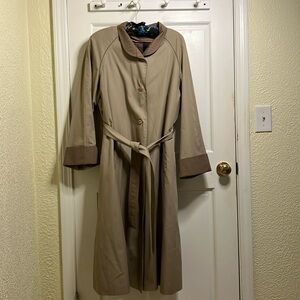 Tan Women’s Trench Coat With Detachable Belt and Detachable Wool Lining
